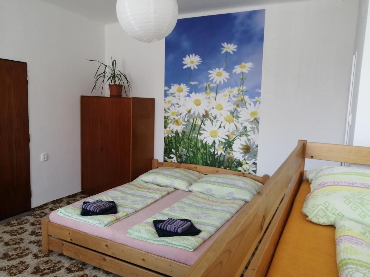 Apartamento U Ladi Bulhary Exterior foto